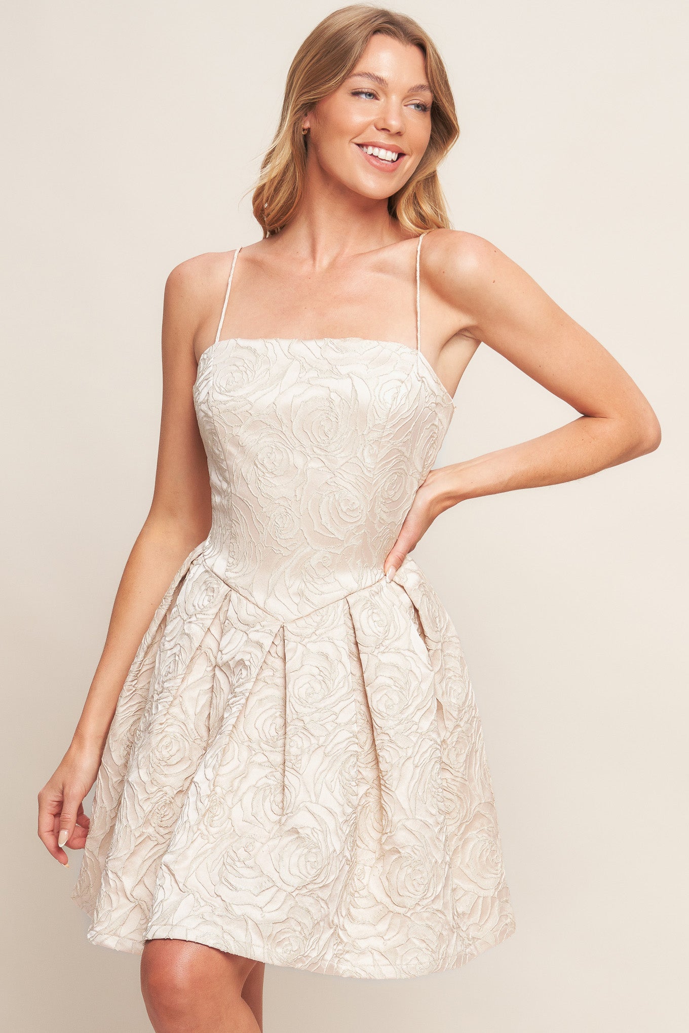 ROMANTIC GARDEN WOVEN MINI DRESS Flying Tomato